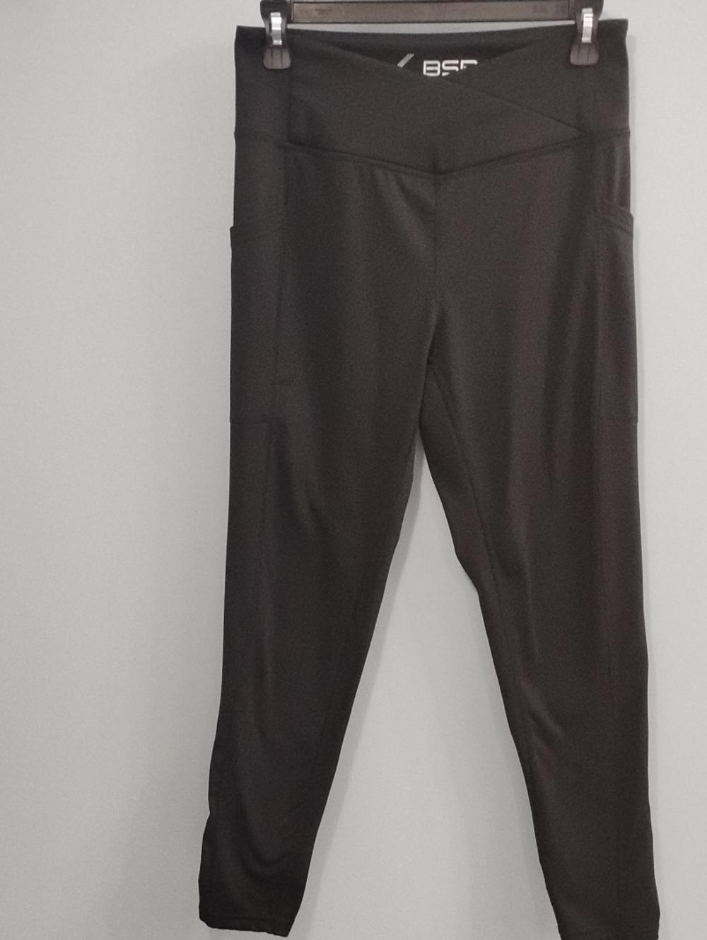 BSP Black High-Rise Performance Leggings with Side Pockets Size Medium